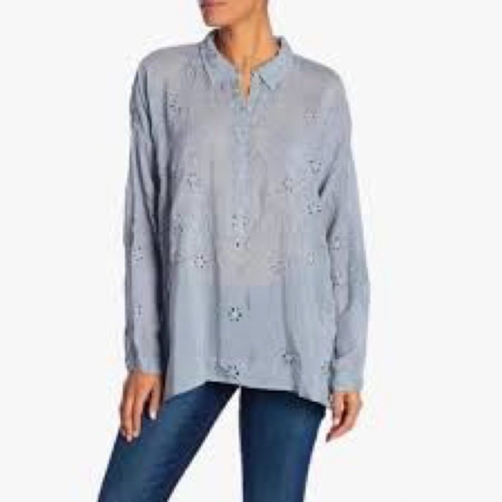 Johnny Was Eyelet Popover in Blue Extra Small